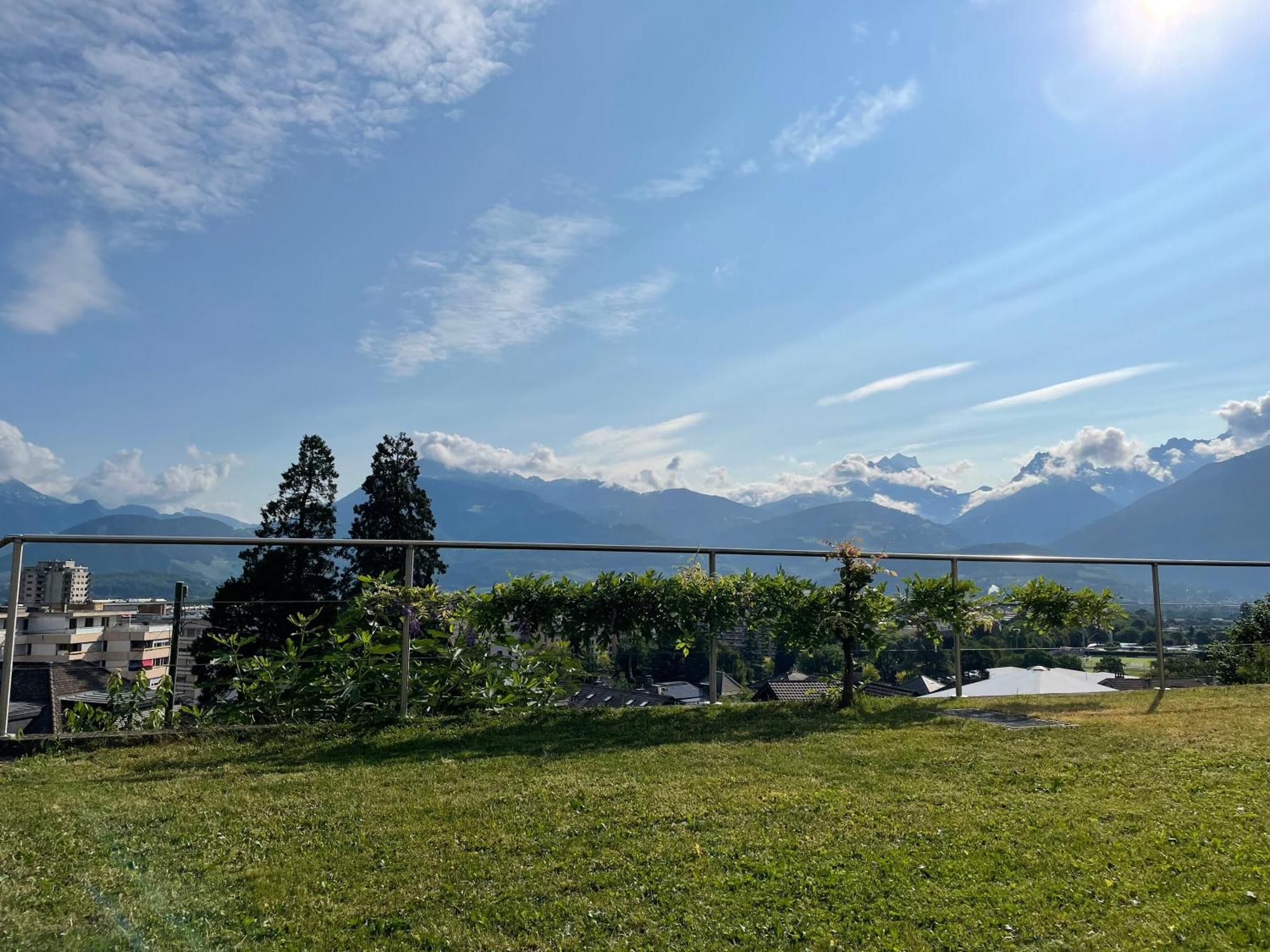 Apartamento Les Dents-Du-Midi Monthey Exterior foto