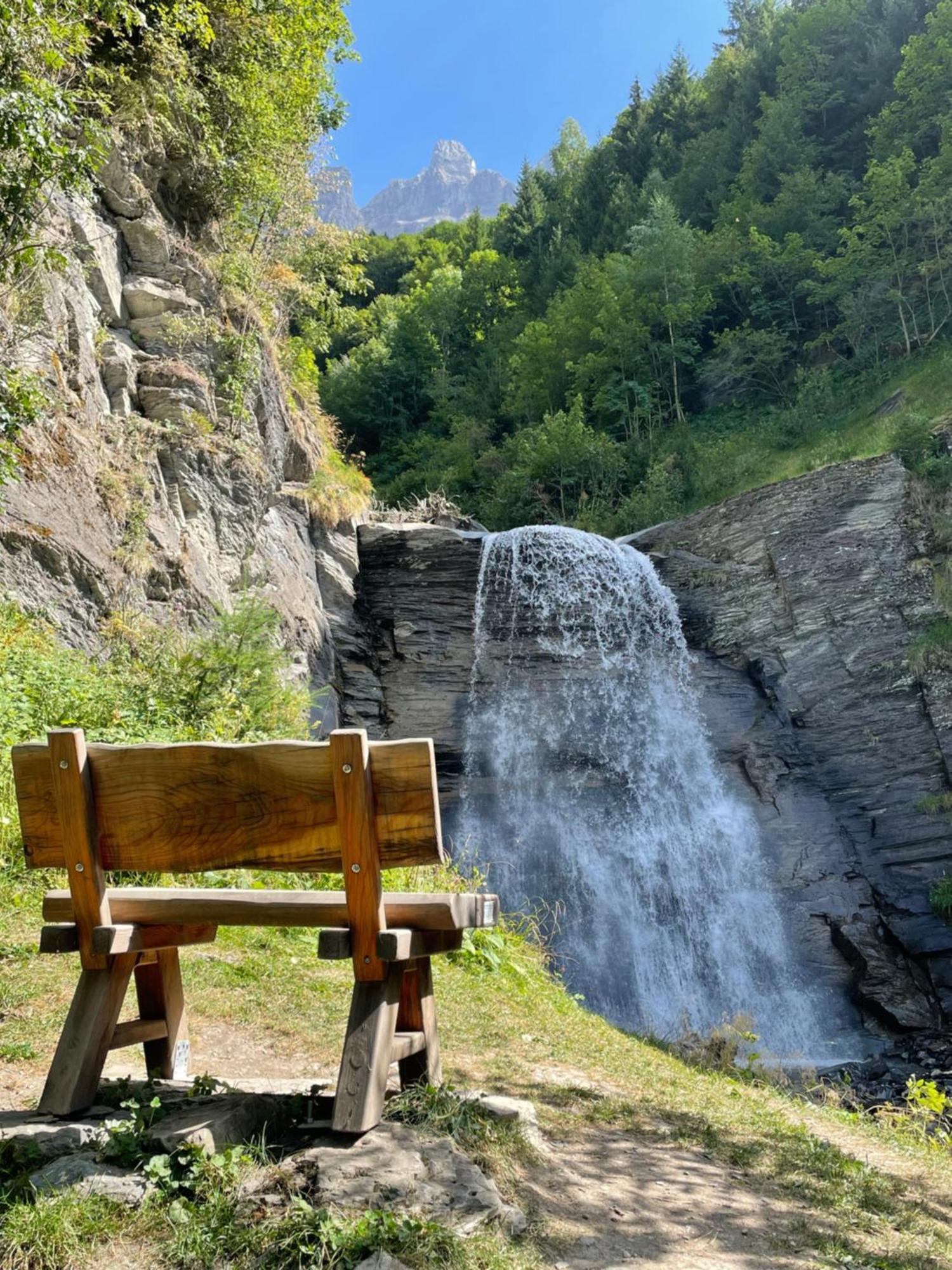 Apartamento Les Dents-Du-Midi Monthey Exterior foto